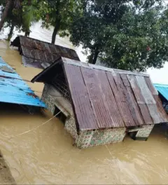 မိုခါမုန်တိုင်း၊ စလင်းချောင်းရေ၊ ဆင်ဖြူကျွန်းမြို့