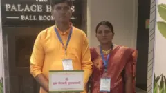 कैलास अर्जुन नागरे आणि पत्नी