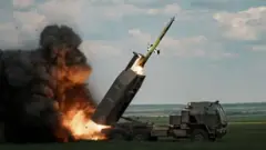 पश्चिमा देशहरूले युक्रेनमा लामो दूरीका क्षेप्यास्त्रहरू पनि पठाएका छन् 