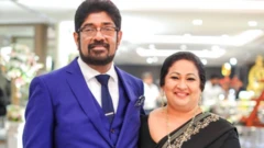 Keheliya Rambukwella and wife.