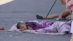 اللاجئون السوريون في لبنان من نزوح إلى نزوح