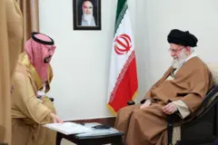 دیدار وزیر دفاع عربستان با رهبر ایران