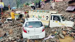 બીબીસી ગુજરાત જમ્મુ શ્રીનગર રામબન ગુજરાતી પ્રવાહી ભૂસ્ખલન વરસાદ કલેક્ટર 