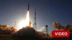 மனிதர்களுடன் நிலவை நோக்கி புறப்பட்ட நாசா விண்கலம்