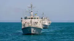 Протимінні кораблі України проходять навчання "Сі Бриз-2026" біля берегів Англії