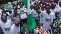 Ẹgbẹ awọn akẹkọọ ni Naijiria n se iwọde