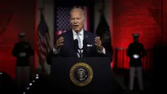 Biden, ABD Anayasası’nın yazıldığı Philadelphia’da konuştu.