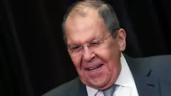 سرگئی لاوروف گفته است تامین نیازهای فنی و نظامی ایران «در انطباق کامل با قوانین بین‌المللی انجام می‌شود»