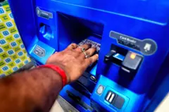 சென்னை ஏ.டி.எம் மைய மோசடிகளில் கர்நாடக நபர் சிக்கியது எப்படி?