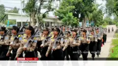 ဝန်ထမ်းတွေနဲ့ လုံခြုံရေး အဖွဲ့တွေ ဖွဲ့စည်းမယ်