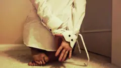 Eeyan kan ti wọn di lọwọ sẹyin