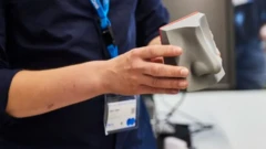 AI தொழில்நுட்பம் மூலம் உருவாக்கப்பட்ட மின்-மூக்கு