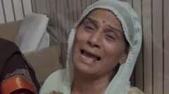 இறந்த டிம்பிளின் வீட்டில் சோகம் நிலவுகிறது மற்றும் குடும்பத்தினர் நீதி கேட்கின்றனர்.