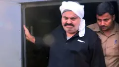 અતીક અહમદ અને અશરફ