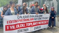 Öğretmenler 13 gündür sürdürdükleri açlık grevini sonlandırdı