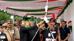 சுதந்திர தினத்தன்று முதல்வர் தேசியக் கொடியை ஏற்றும் நடைமுறை அமலானதில் கருணாநிதி பங்கு என்ன?