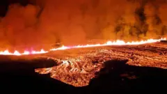 Ababa mu gisagara ca Reykjanes, bagwiriyemwo abarovyi bari barahungishijwe. 