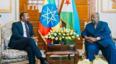 ቀዳማይ ምኒስተር ኣብይ ኣሕመድ ምስ ፕረዚደንት ጅቡቲ እስማዒል ዑመር ጉለ ተዘራሪቡ