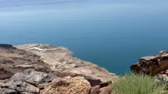 صورة جوية للبحر الميت من جانبه الشرقي