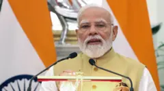 प्रधानमंत्री नरेंद्र मोदी