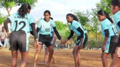 'பெற்றோருடன் சேர்ந்து பீடி சுற்றிய சிறுமிகள்' கபடியில் சாதனைகளை குவிக்க தொடங்கியது எப்படி?