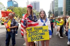 Apoiadores de Jair Bolsonaro participam de manifestação na Avenida Paulista, em São Paulo, Brasil, em 3 de agosto de 2025