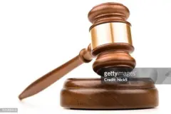 Aworan igi apaṣẹ adajọ