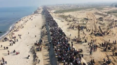 Палестинцы по дороге в Газу