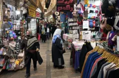 زنان در بازار بزرگ تهران 