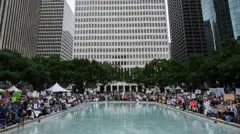 Manifestantes também se reuniram em Houston, no Texas