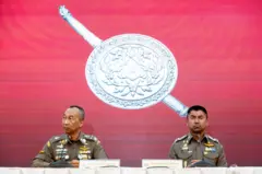 พล.ต.อ.ต่อศักดิ์ และ พล.ต.อ.สุรเชษฐ์ 