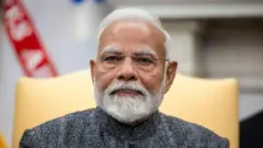 இந்தியா குறியாகிறதா?