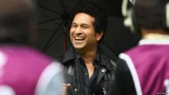 असं म्हणतात की ज्यांच्यासाठी क्रिकेट हा धर्म आहे, त्यांचा सचिन तेंडुलकर हा देव होय.
