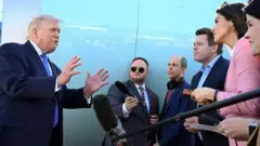 যুক্তরাষ্ট্রের প্রেসিডেন্ট ডোনাল্ড ট্রাম্প