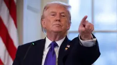 डोनाल्ड ट्रम्प 