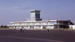 ኣህጉራዊ መዓርፎ ነፈርቲ ኣስመራ