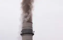 دودکش کارخانه‌ای در ایالت نیوجرزی