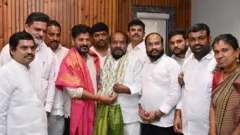 ఆర్.కృష్ణయ్యతో సీఎం రేవంత్ రెడ్డి