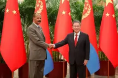 ፕሬዝዳንት ኢሳያስ አፈወርቂ ከቻይናው ከጠቅላይ ሚኒስትር ሊ ኪያንግ ጋር 