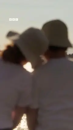 "مارسنا الجنس في فندق في الصين، ثم اكتشفنا تسريب الفيديو لآلاف الأشخاص"