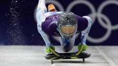 Владислав Гераскевич під час тренувального заїзду у рамках зимової Олімпіади 2026 