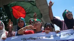 બાંગ્લાદેશમાં શું થવાનું છે, અમેરિકા-યુરોપ, દૂતાવાસ બંધ, બાંગ્લાદેશમાં હિંસા, ભારત, બીબીસી ગુજરાતી, બાંગ્લાદેશમાં જર્મન દૂતાવાસ