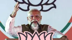 श्रीनगर में गुरुवार को एक चुनावी रैली के दौरान प्रधानमंत्री नरेंद्र मोदी
