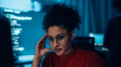 තොරතුරු තාක්ෂණ සේවිකාවක්