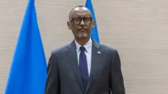 Perezida Kagame kuwa kabiri mu nama y'inteko ishingamategeko ya EAC iteraniye i Kigali, 1 Ugushyingo 2022