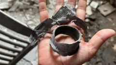 गोलाबारी के बाद मिले तोप के गोले के अंश