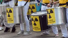 تظاهرات مخالفان انرژی هسته‌ای در هلند