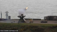 Àwòrán ohun ìjà ogun lẹ́gbẹ̀ẹ́ etí odò