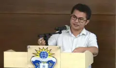 जवाहरलाल नेहरू विश्वविद्यालय में सेंटर फ़ॉर द स्टडी ऑफ लॉ एंड गवर्नेंस विभाग में पढ़ाने वाले थोंगखोलाल हाओकिप