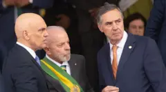 Ministro Alexandre de Moraes, presidente Lula e ex-ministro Barroso